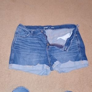 Old Navy Midrise Boyfriend Shorts size 14